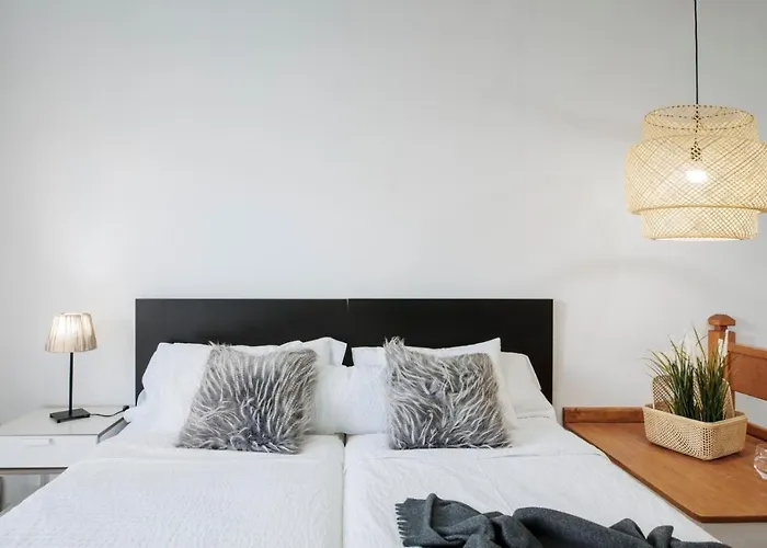 La Santa لا سانتا